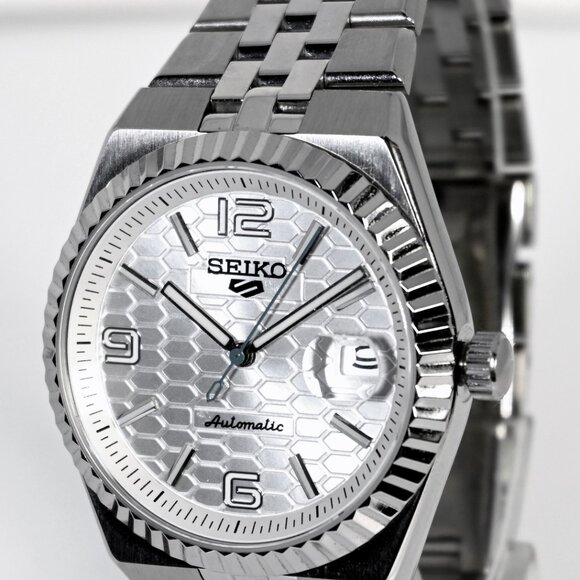 Custom Land Dweller Style SeikoMod 40mm White dial NH35 Automatic Movement new - Picture 2 of 6